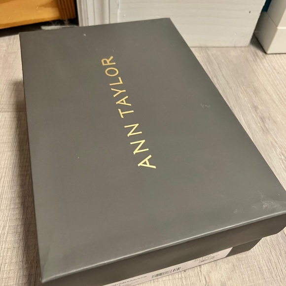 NIB - Ann Taylor Theodora Snake Slingback Pump in Brown Multi - Size 9 - Picture 6 of 12